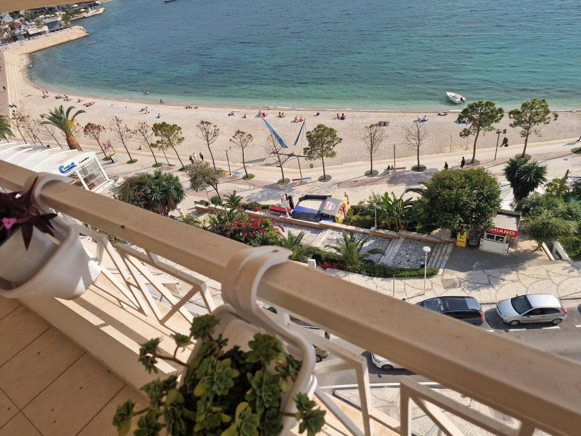 Beachfront Apartment Sarandë Exterior foto