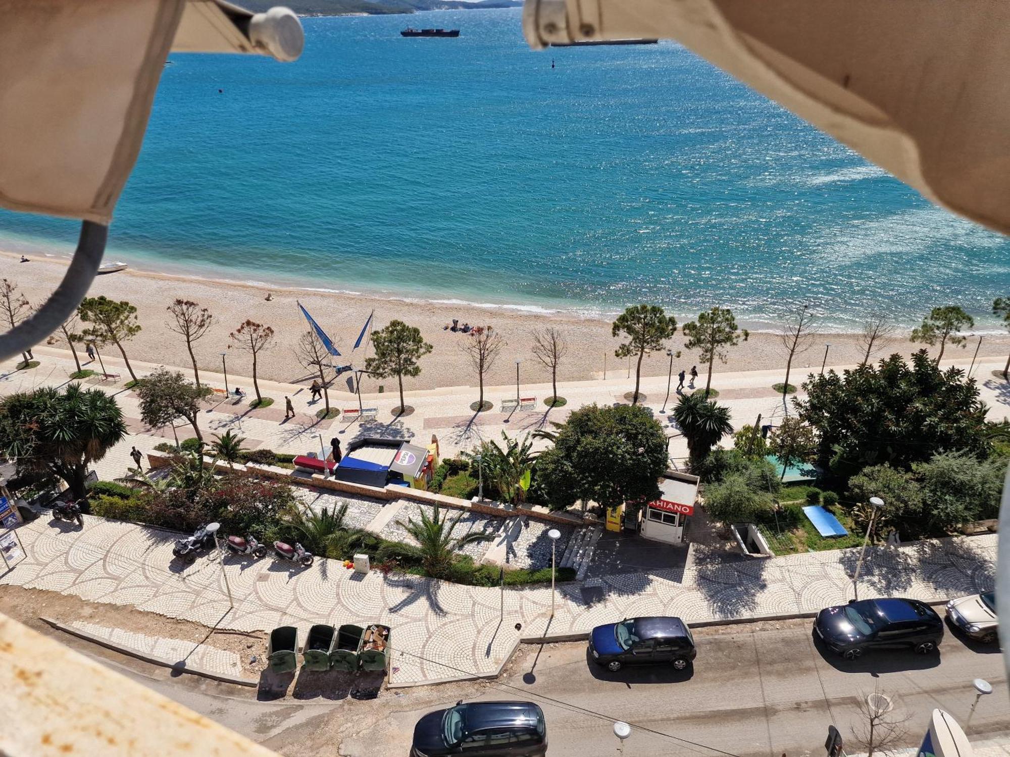 Beachfront Apartment Sarandë Exterior foto